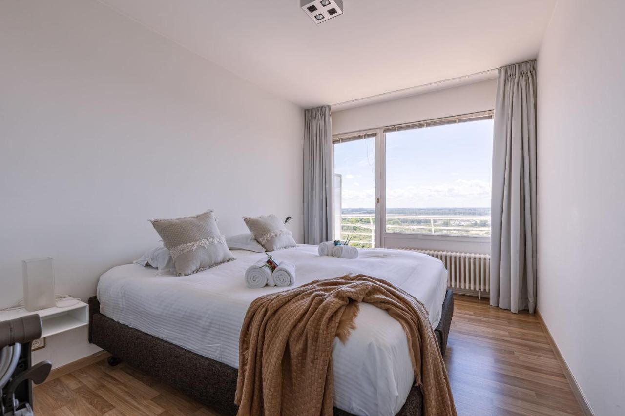Excellent Southern Furnished Apartment With Beautiful Sea View Nieuwpoort Buitenkant foto